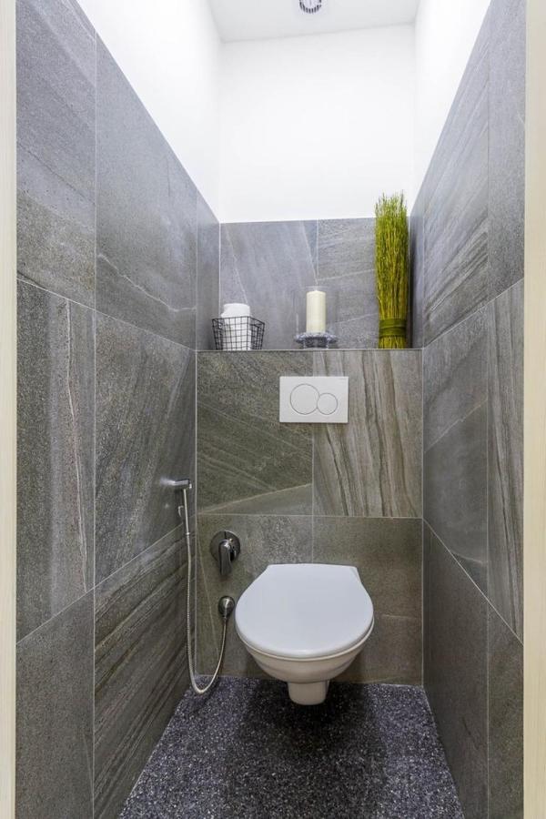 Stylish Apartment 5 Minutes Walk From City Center Prague Exterior photo